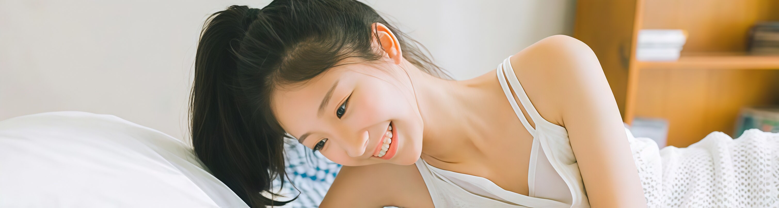 欧美另类图片-高颜值美女俏丽养眼夏季清凉私房写真