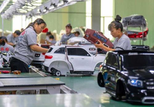 欧美坐车图片壁纸,穿梭于繁华都市的汽车时光